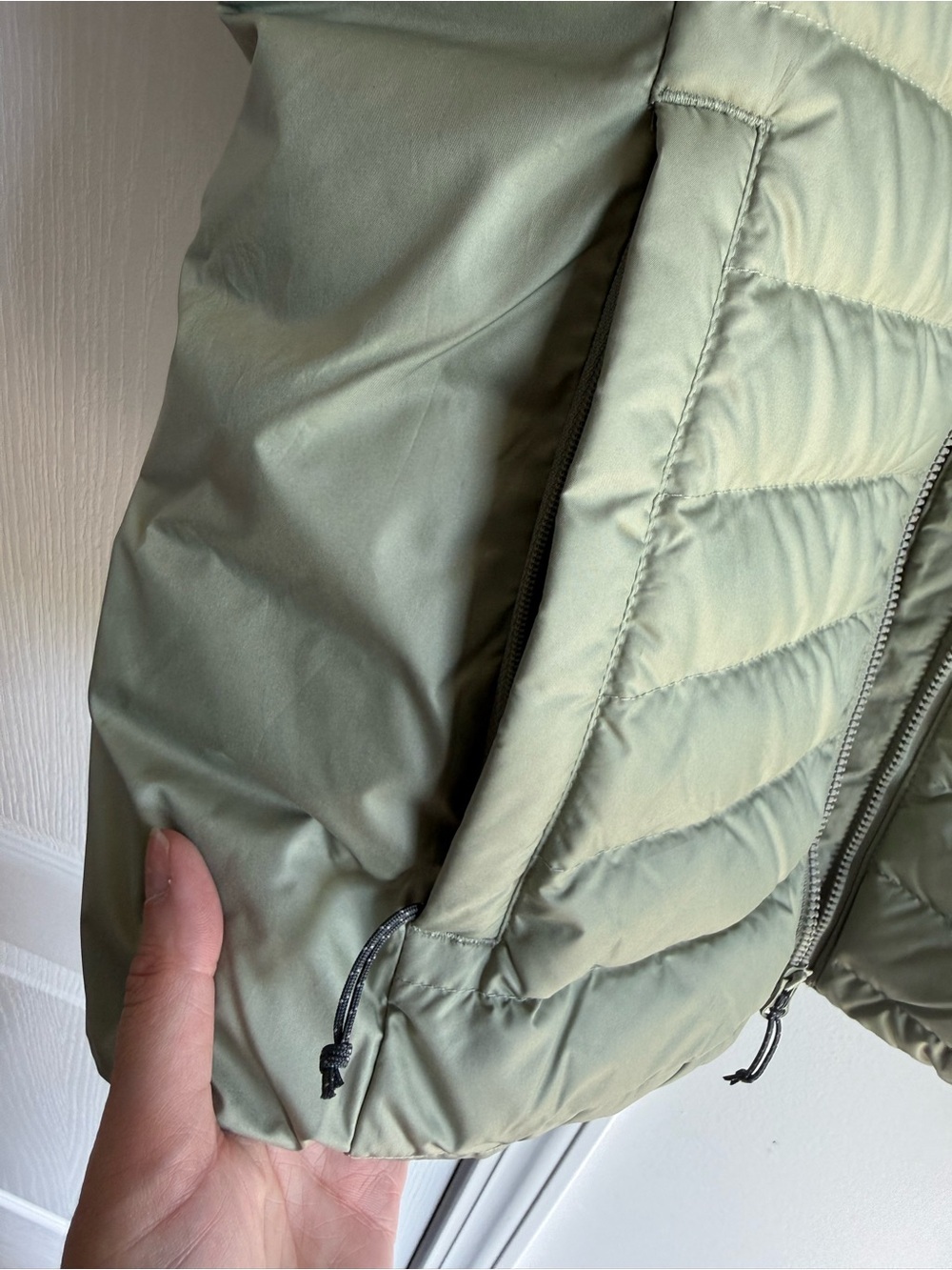 Columbia Women's Sage Quilted Packable Puffer Vest - Picture 10 of 11